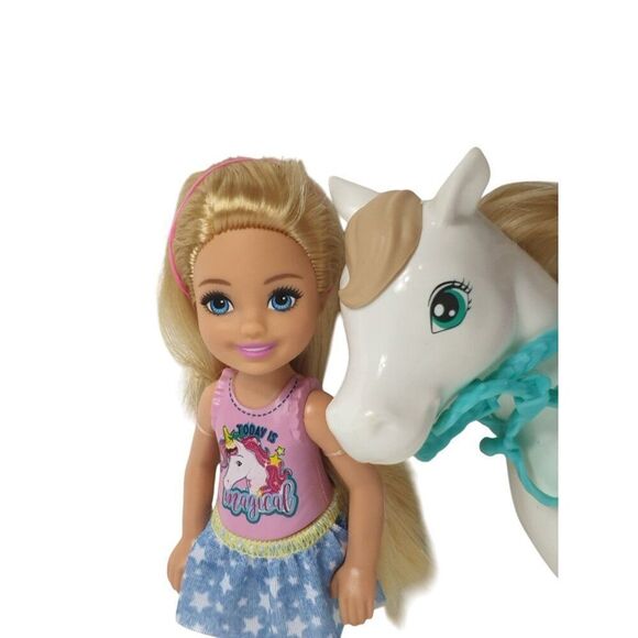 Barbie Chelsea Doll & White Pony Riding Horse Set With Pink Saddle & Blue Bridle - Picture 4 of 6